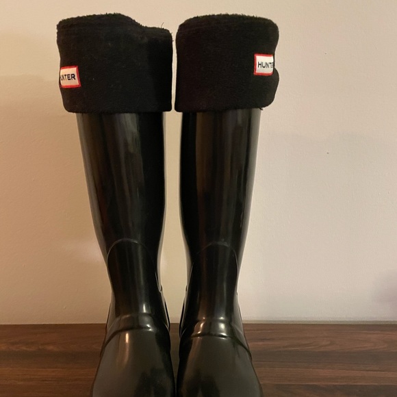 Hunter Tall Gloss Black Rain boots with Fleece Socks - Picture 3 of 6